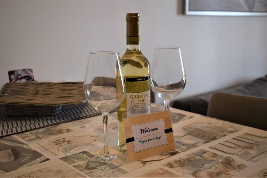 Modern 1 Bedroom Apartment, In ラ・カラ・デ・ミハス エクステリア 写真